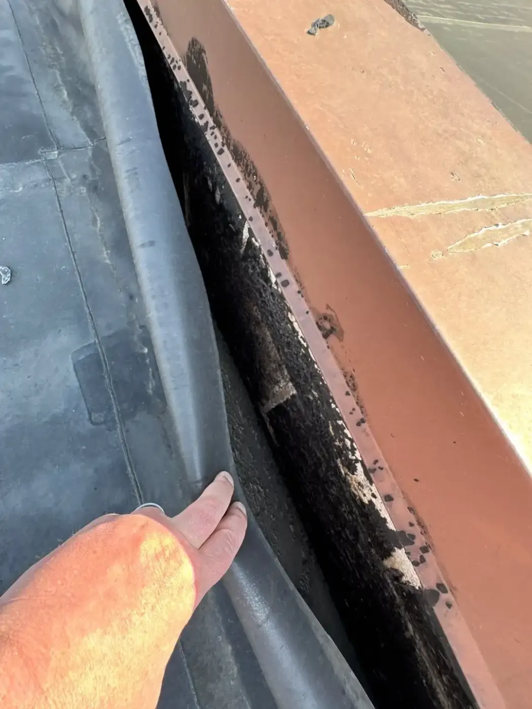 Commercial roofing by Downtown Indianapolis Commercial Roofing near Rocky Ripple, IN