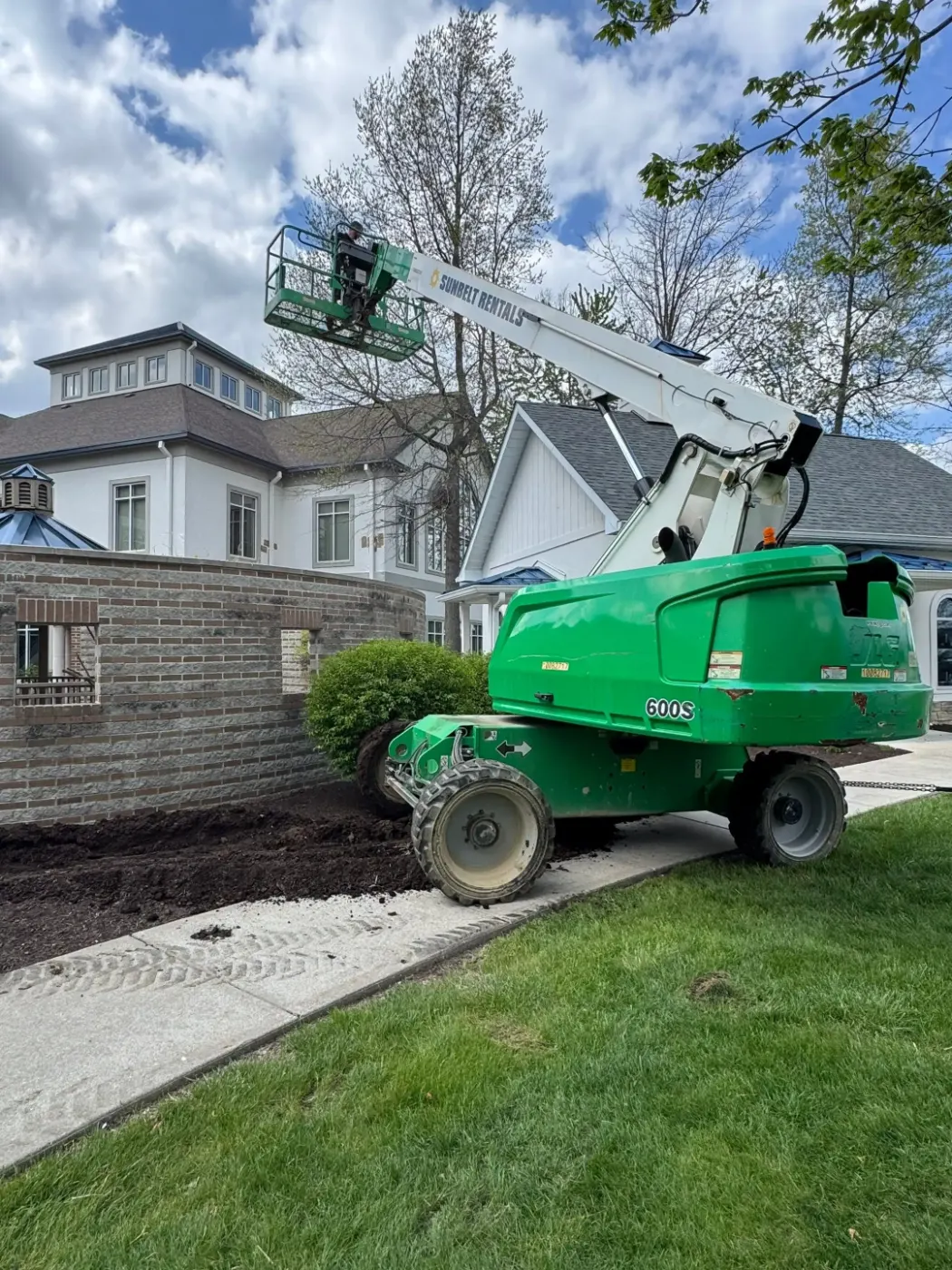 Commercial roofing by Downtown Indianapolis Commercial Roofing near Speedway, IN